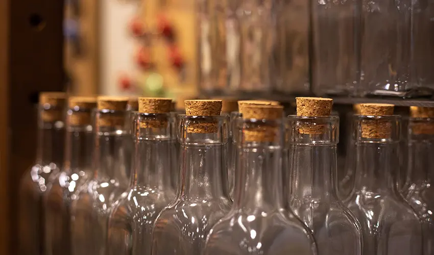 Botellas de Vidrio en PERÚ. Botellas de Vidrio para PISCO. Botellas de Vidrio para VINOS. Botellas de Vidrio para LICORES.