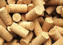 Corchos cilíndricos para Vinos y Piscos en Perú